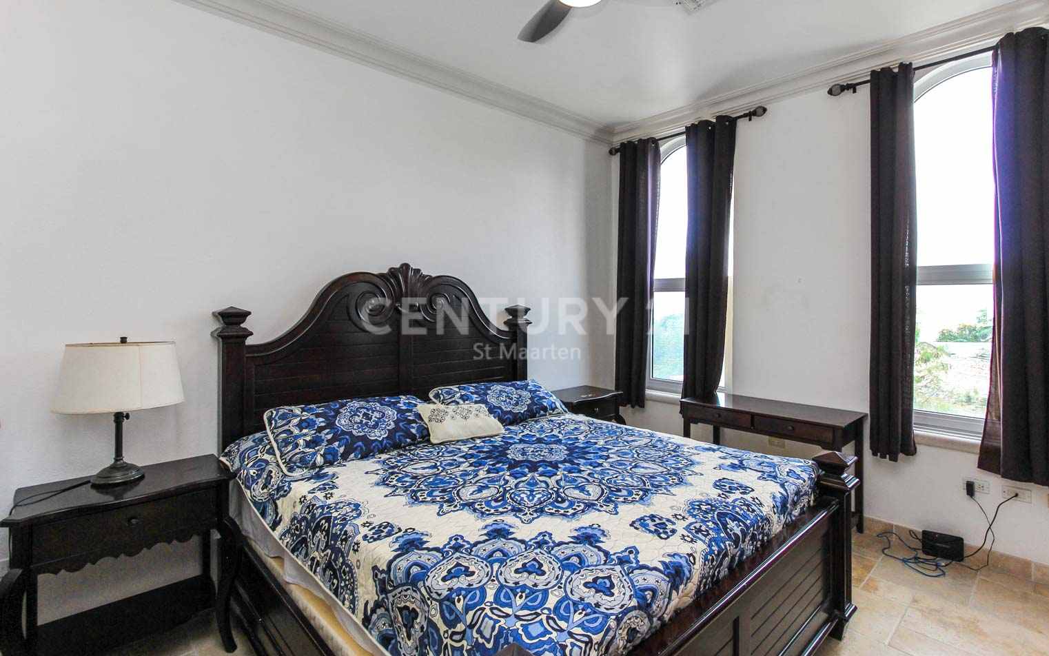  Rainbow Beach Club - Typical room size, showing Queen bed with closet and en-suite bathroom. 