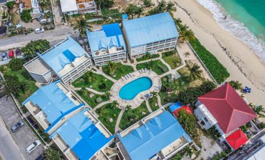 Breeze Simpson Bay Beach One Bedroom Apartment For Rent