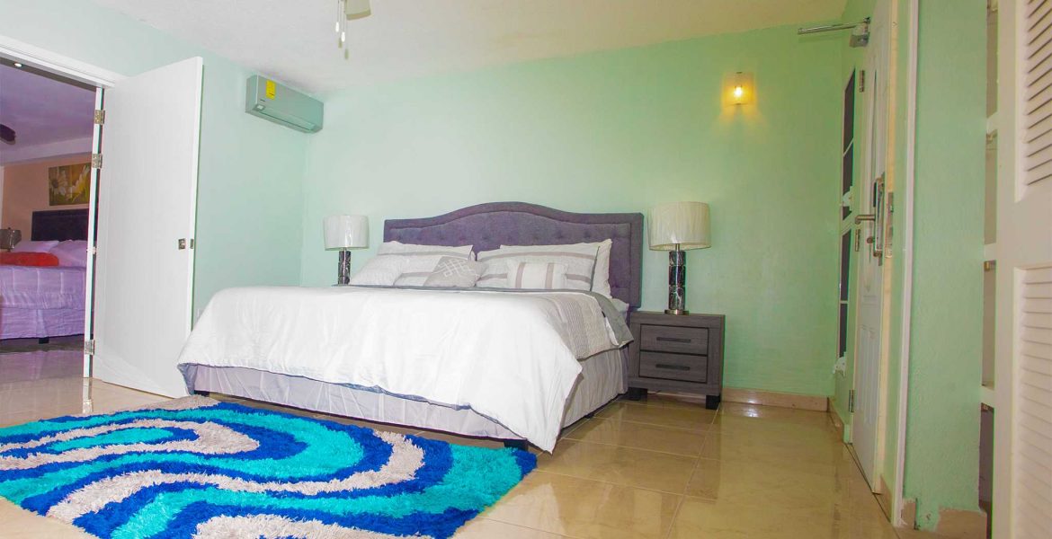 Cole Bay Apartments For Rent