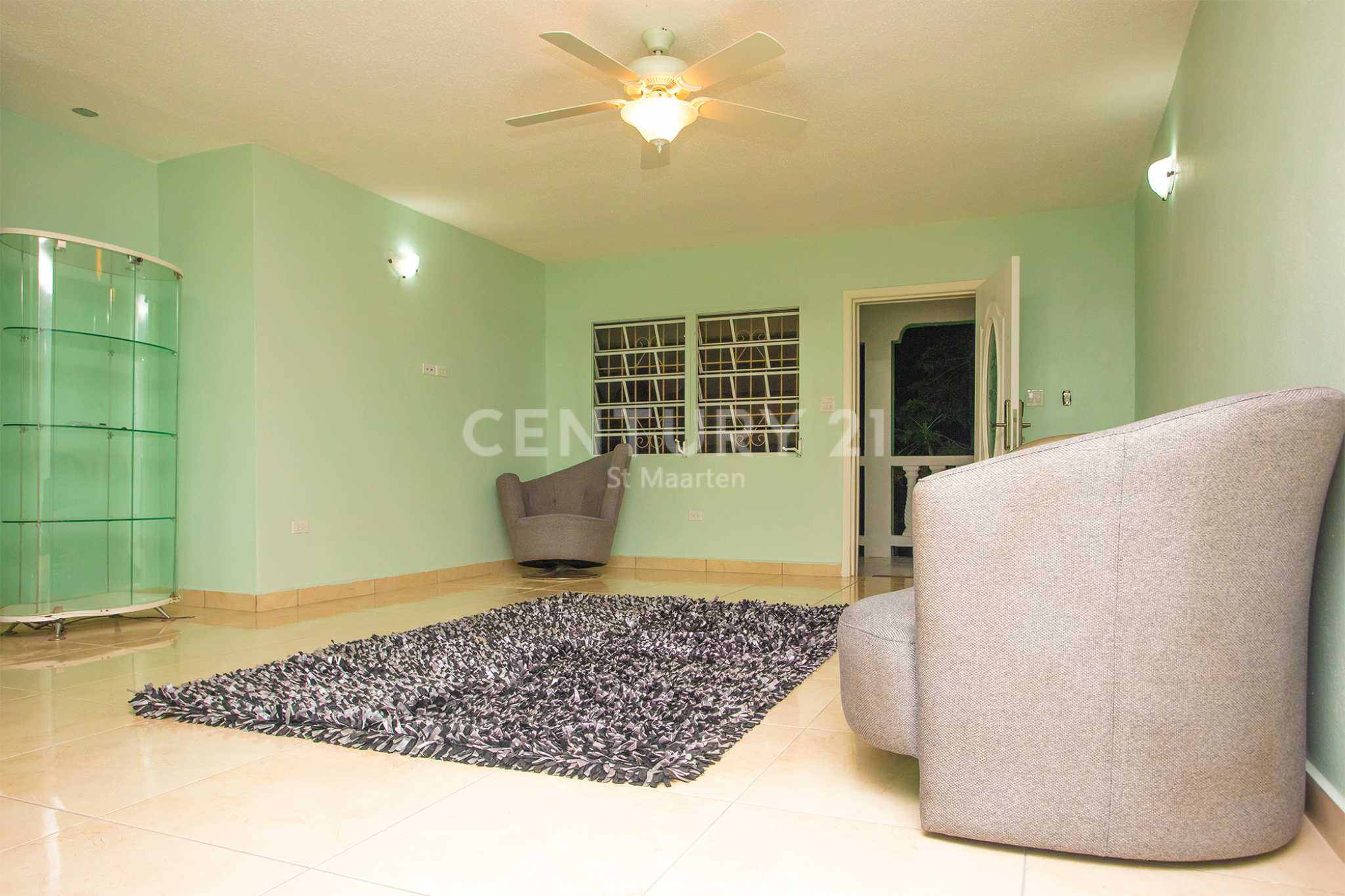 Cole Bay Apartments For Rent