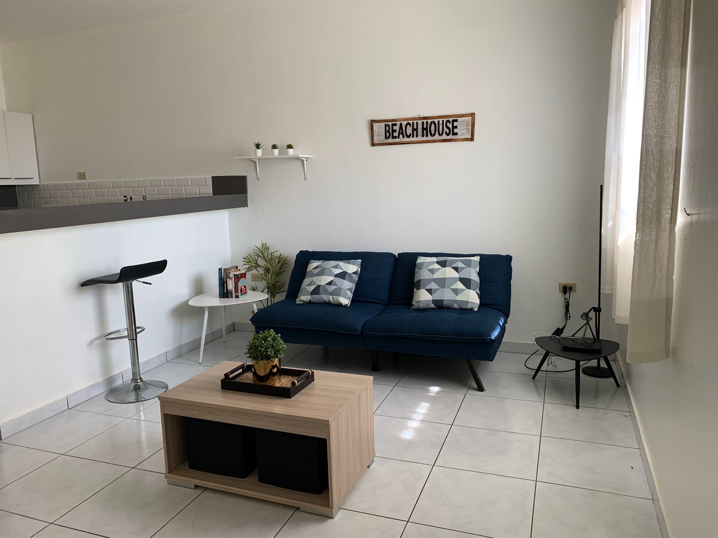 Modern 1 Bedroom Apartment For Rent