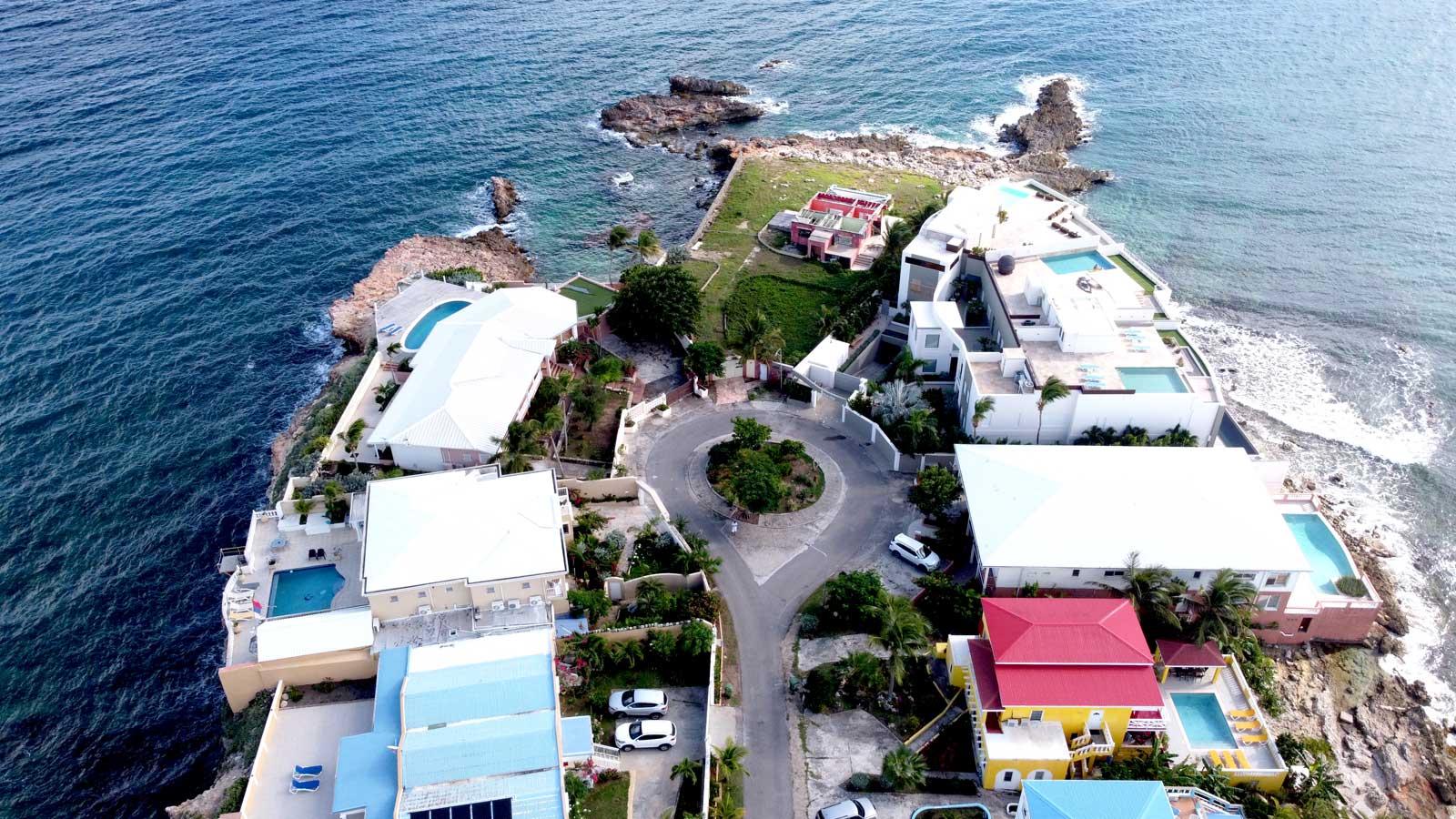 St Maarten ocean front villas