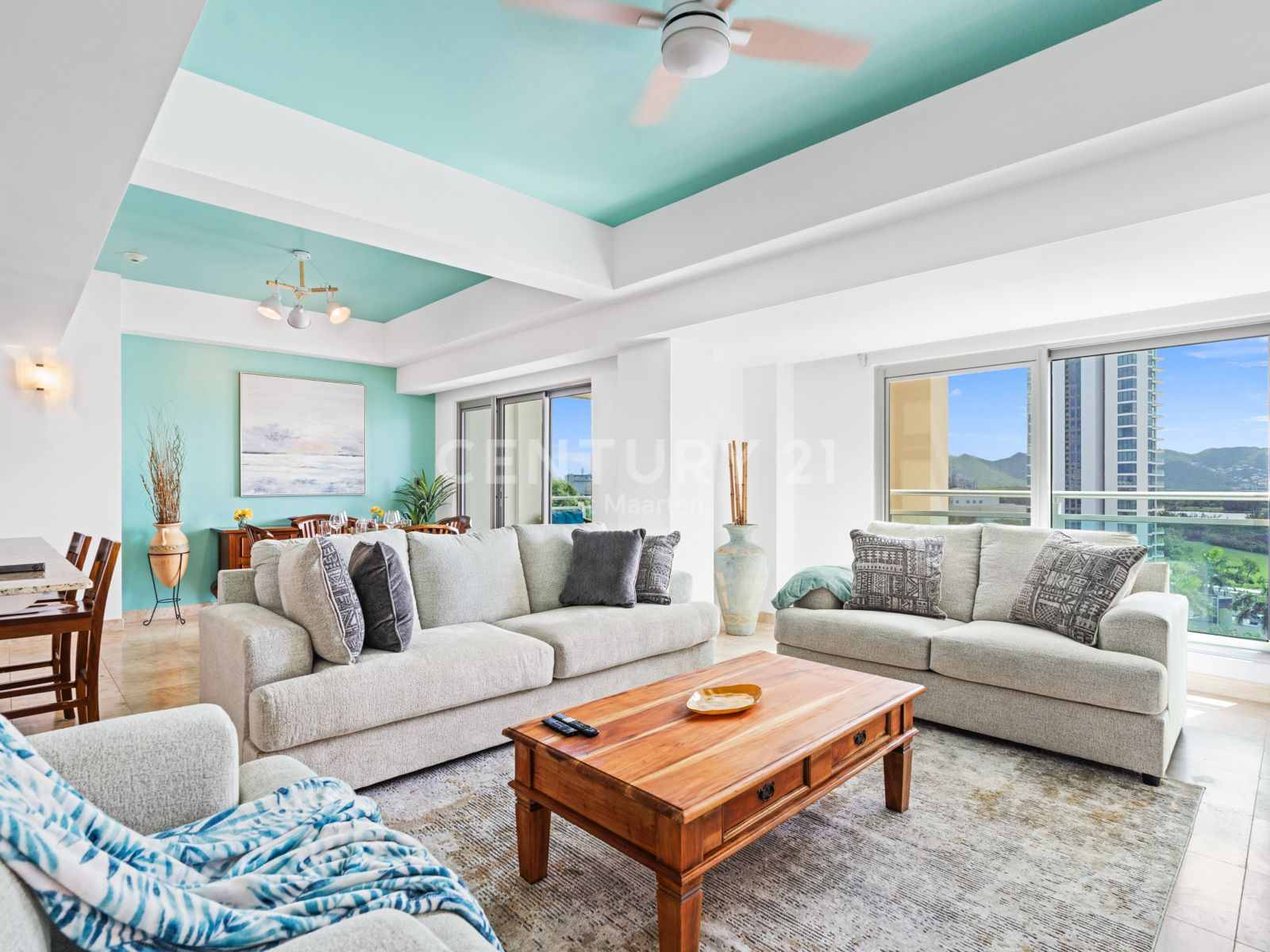 The Cliff Modern 2 Bedroom Beachfront Condo For Rent