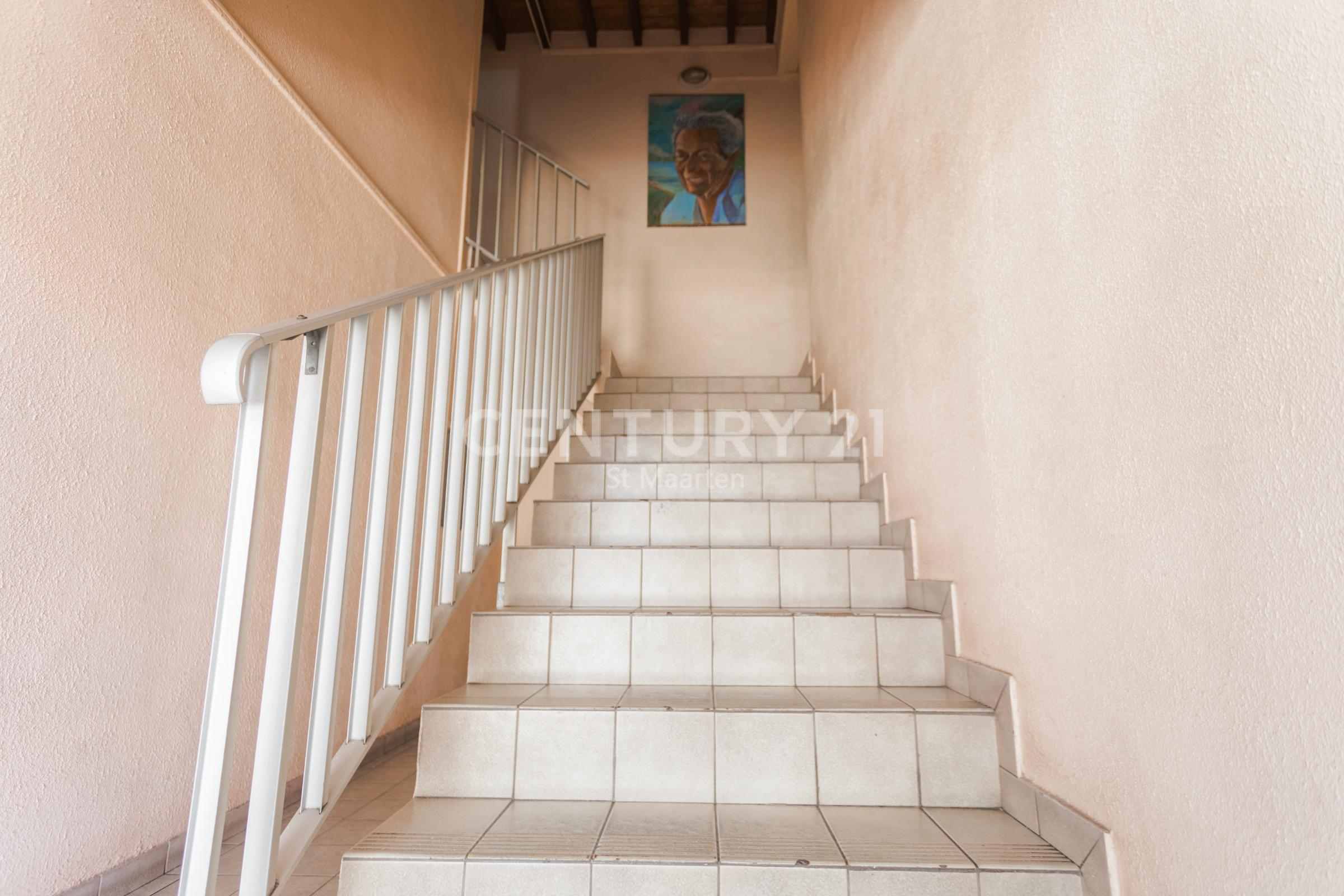 Commercial Building for Sale in the Heart of Philipsburg!