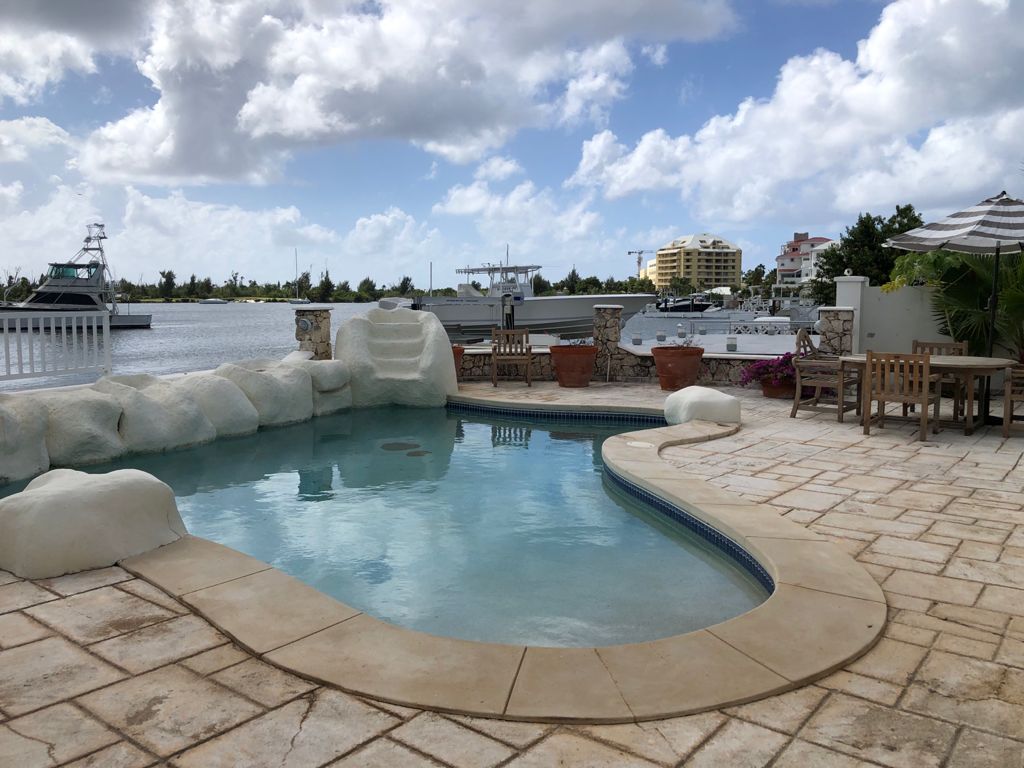 Point Pirouette Waterfront Private Villa For Rent
