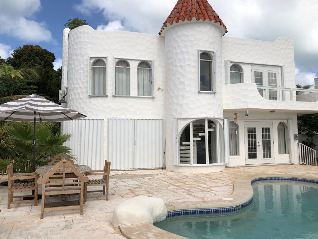 Point Pirouette Waterfront Private Villa For Rent