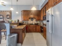 Rainbow Beach Club Condo For Rent