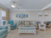 Beautiful Rainbow Beach Club Apartment For Sale