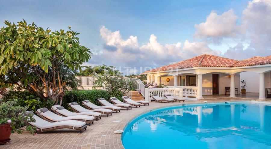 Jasmin Luxurious Villa In Terres Basses For Sale