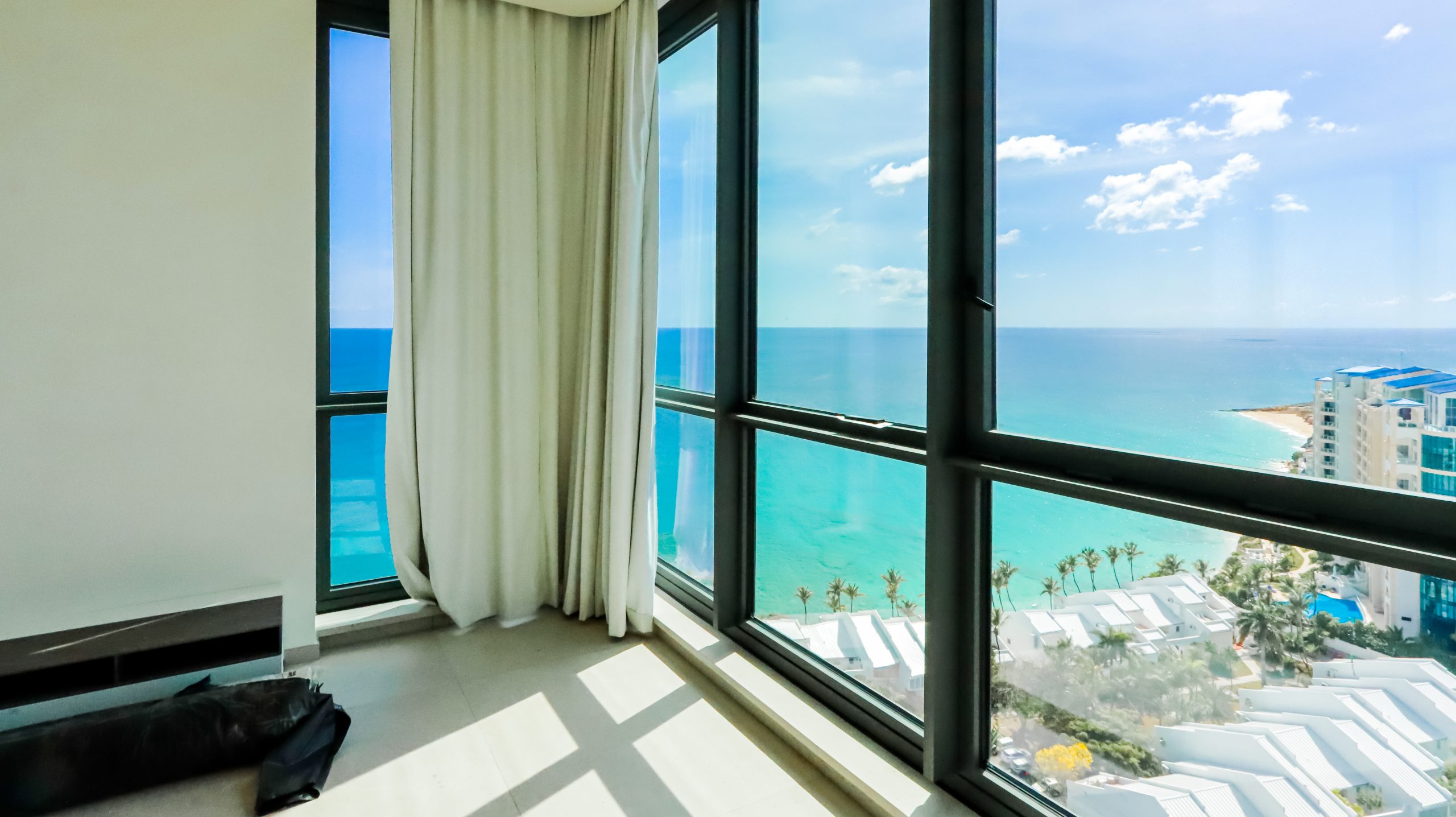  Fourteen Penthouse 