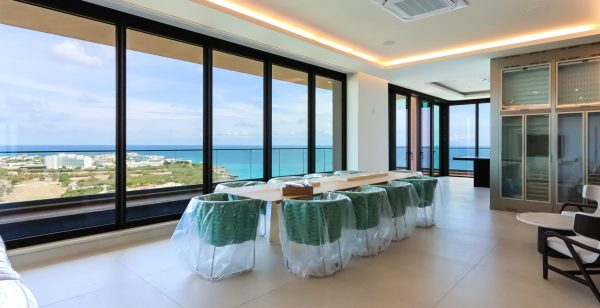  Fourteen Penthouse 