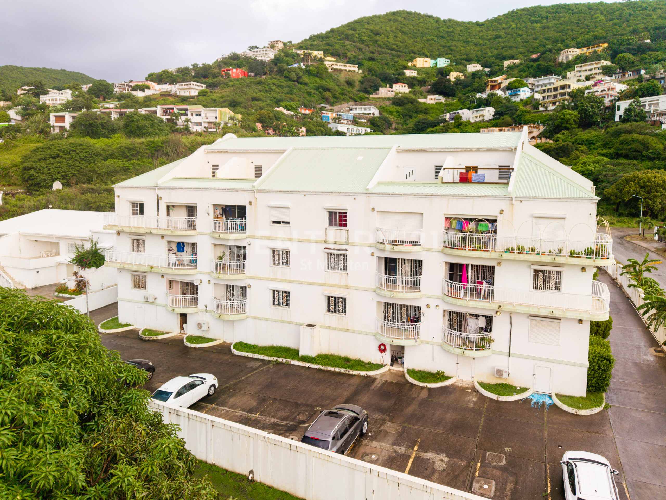 Spacious Family Apartment in Saunders For Sale