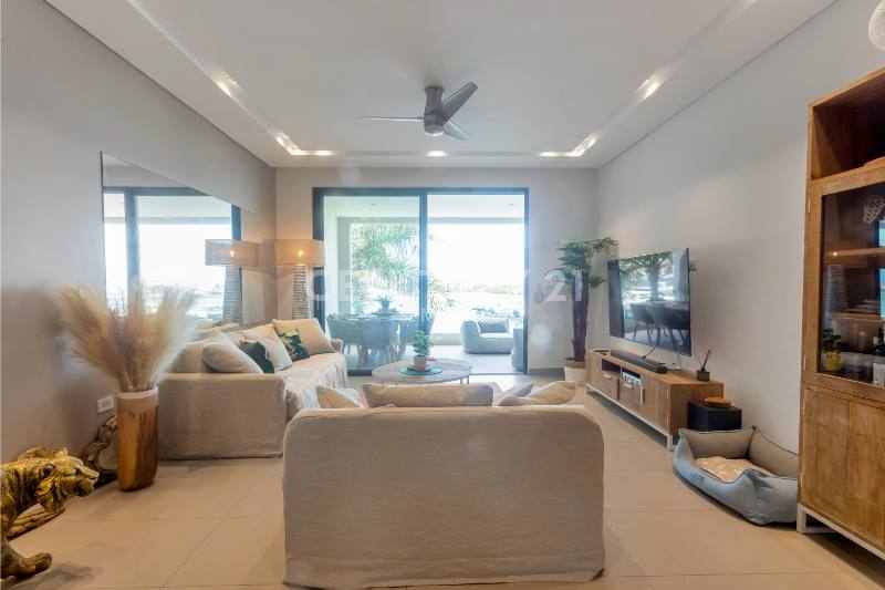 Waterfront Las Brisas 1 Bedroom Condo For Sale