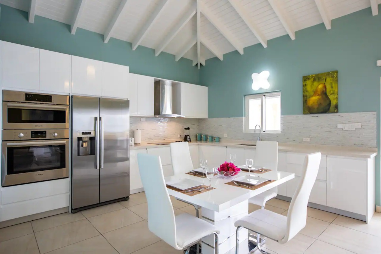 Blue Marine Three Bedroom Villa For Rent