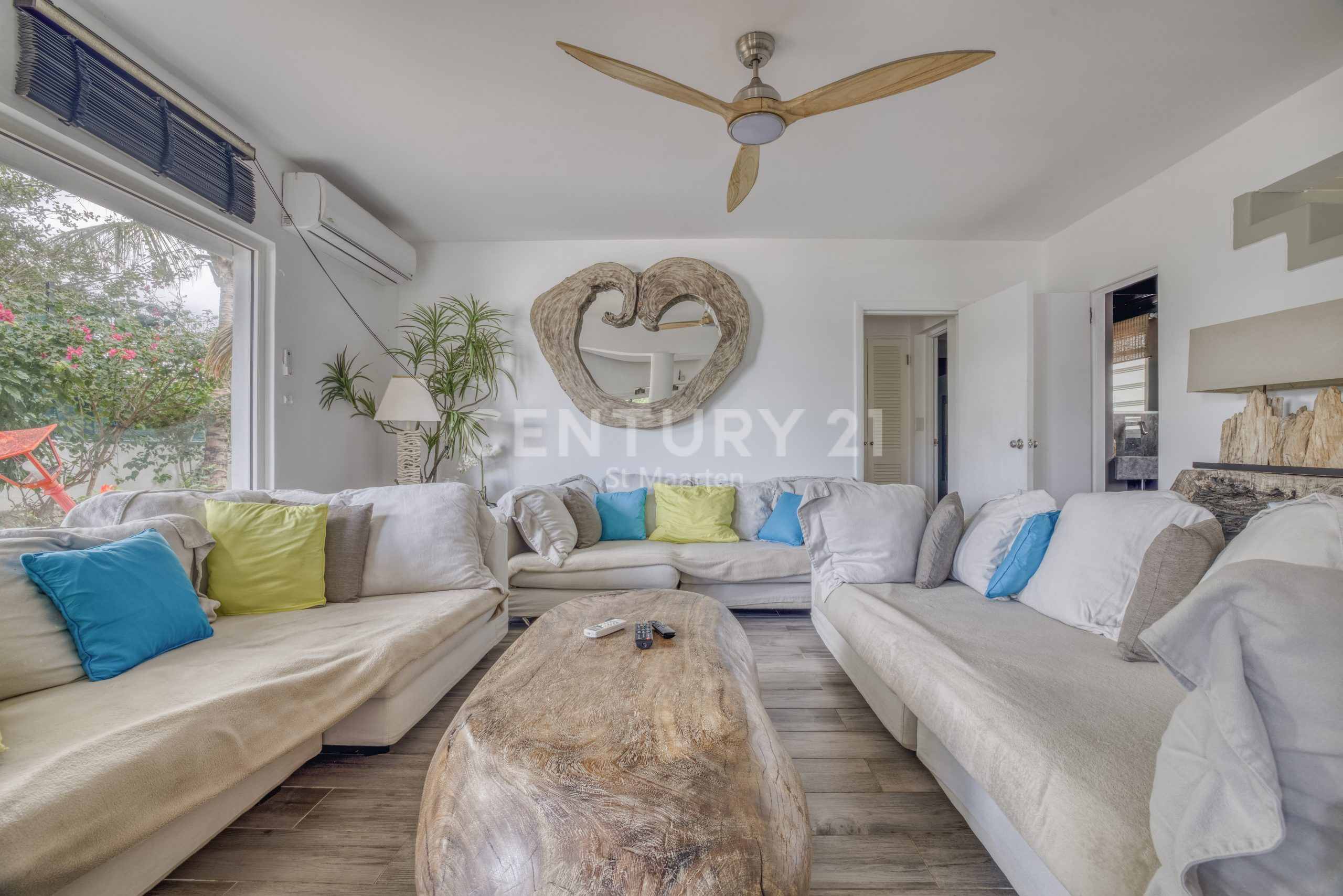 5 Bedroom Waterfront Villa With Boat Dock For Sale