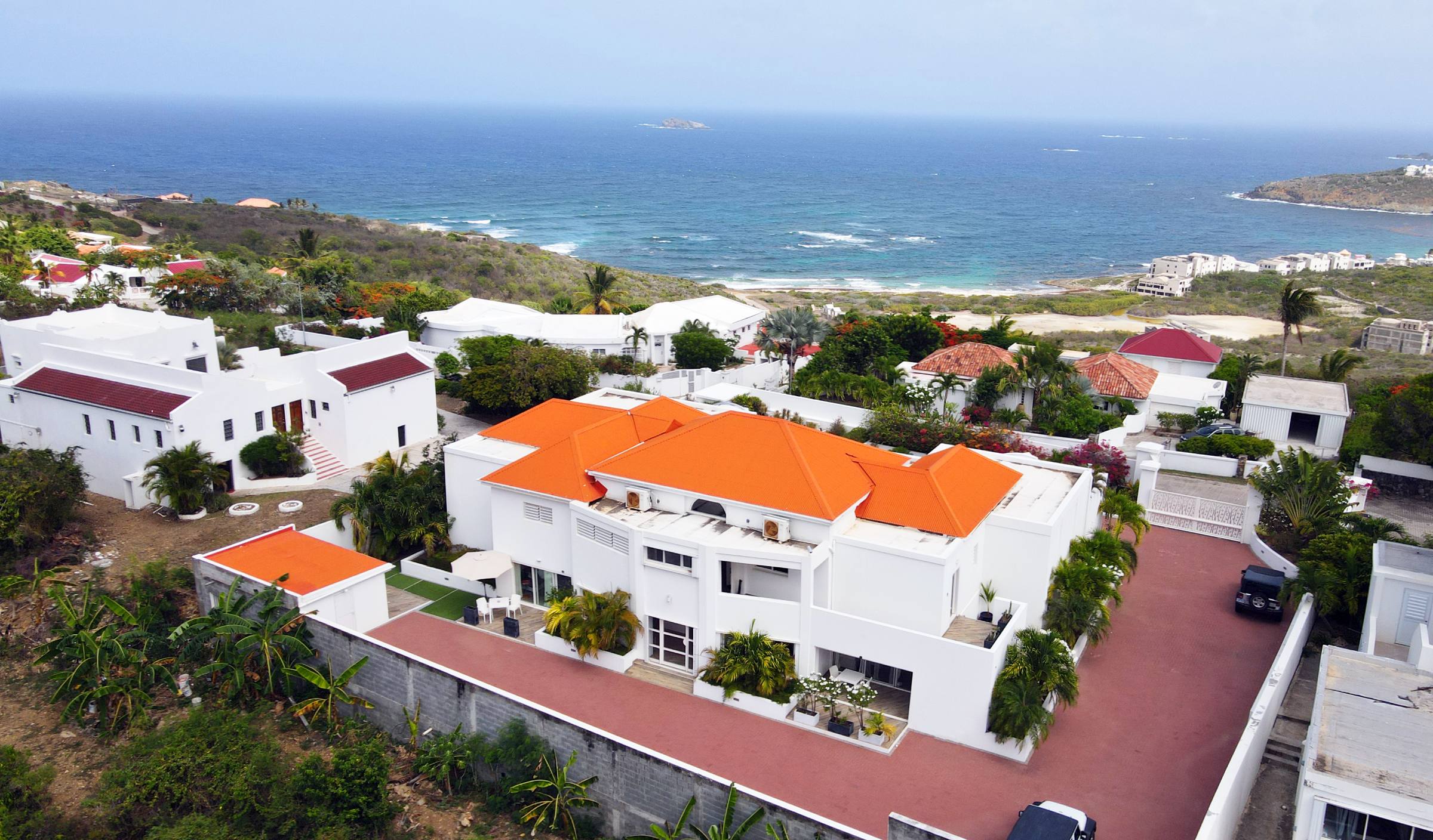 9 Bedroom Tamarind Hills Luxury Villa For Sale