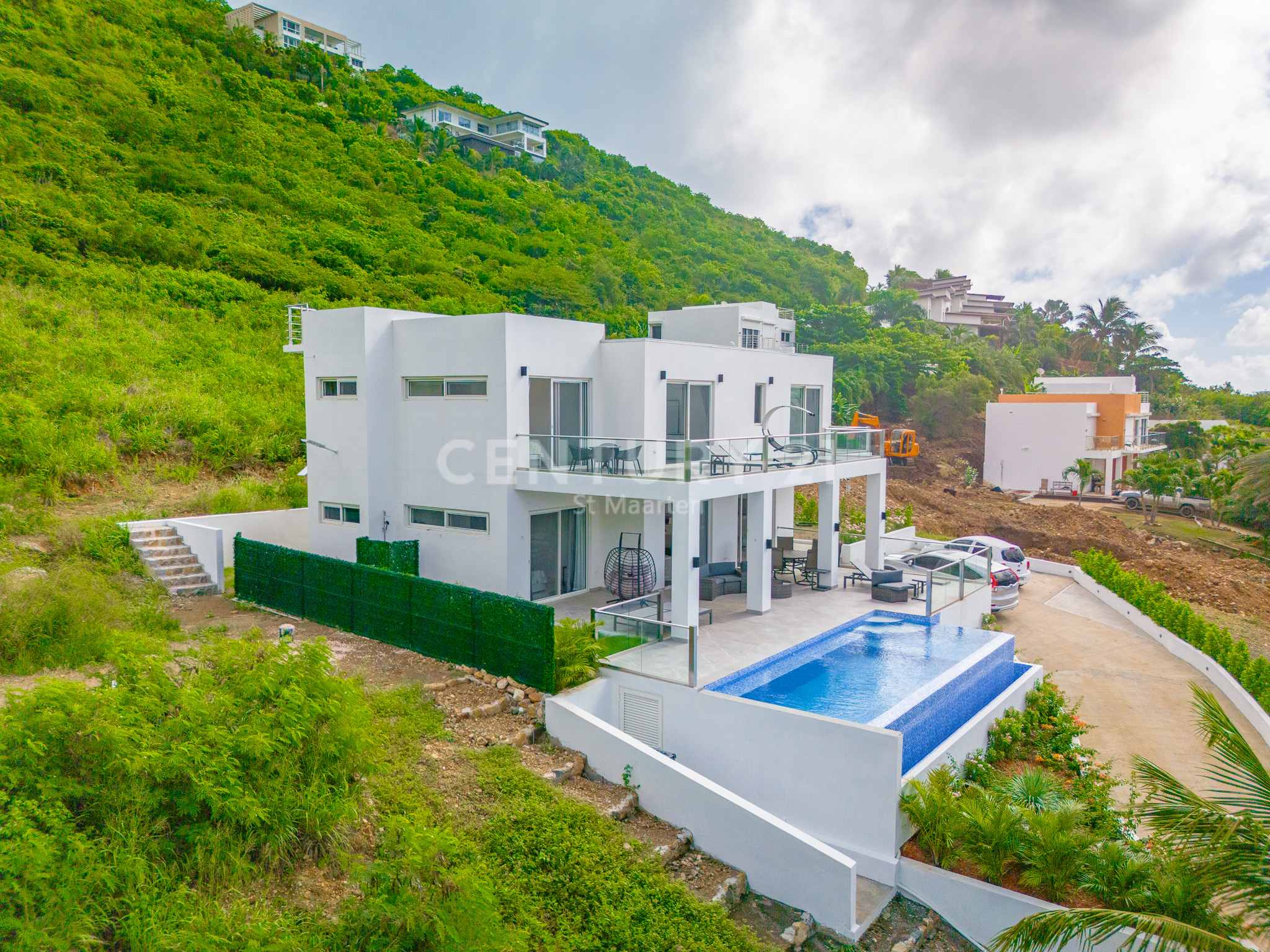 New Indigo Bay 4 Bedroom Luxury Villa For Sale