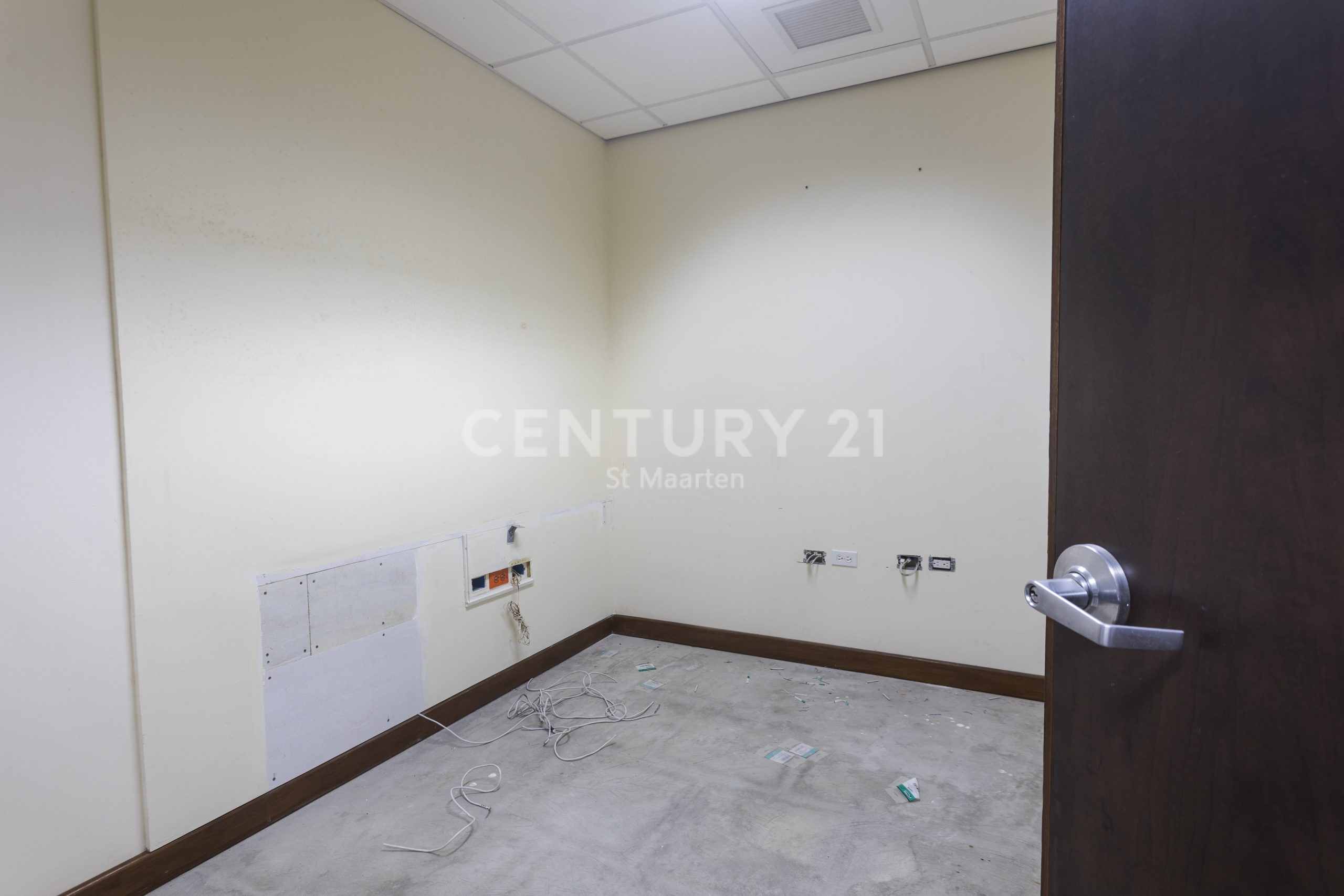 Philipsburg Prime Commercial Lease