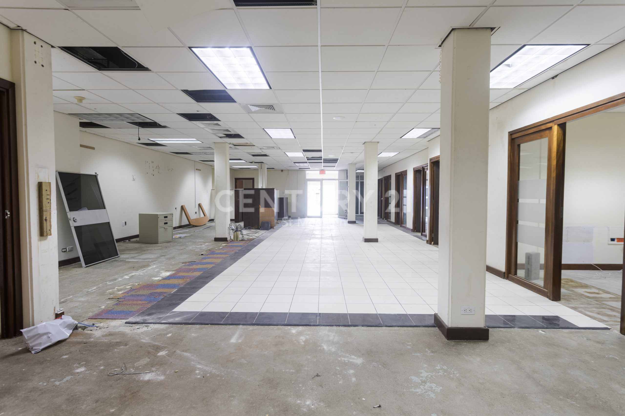 Philipsburg Prime Commercial Lease