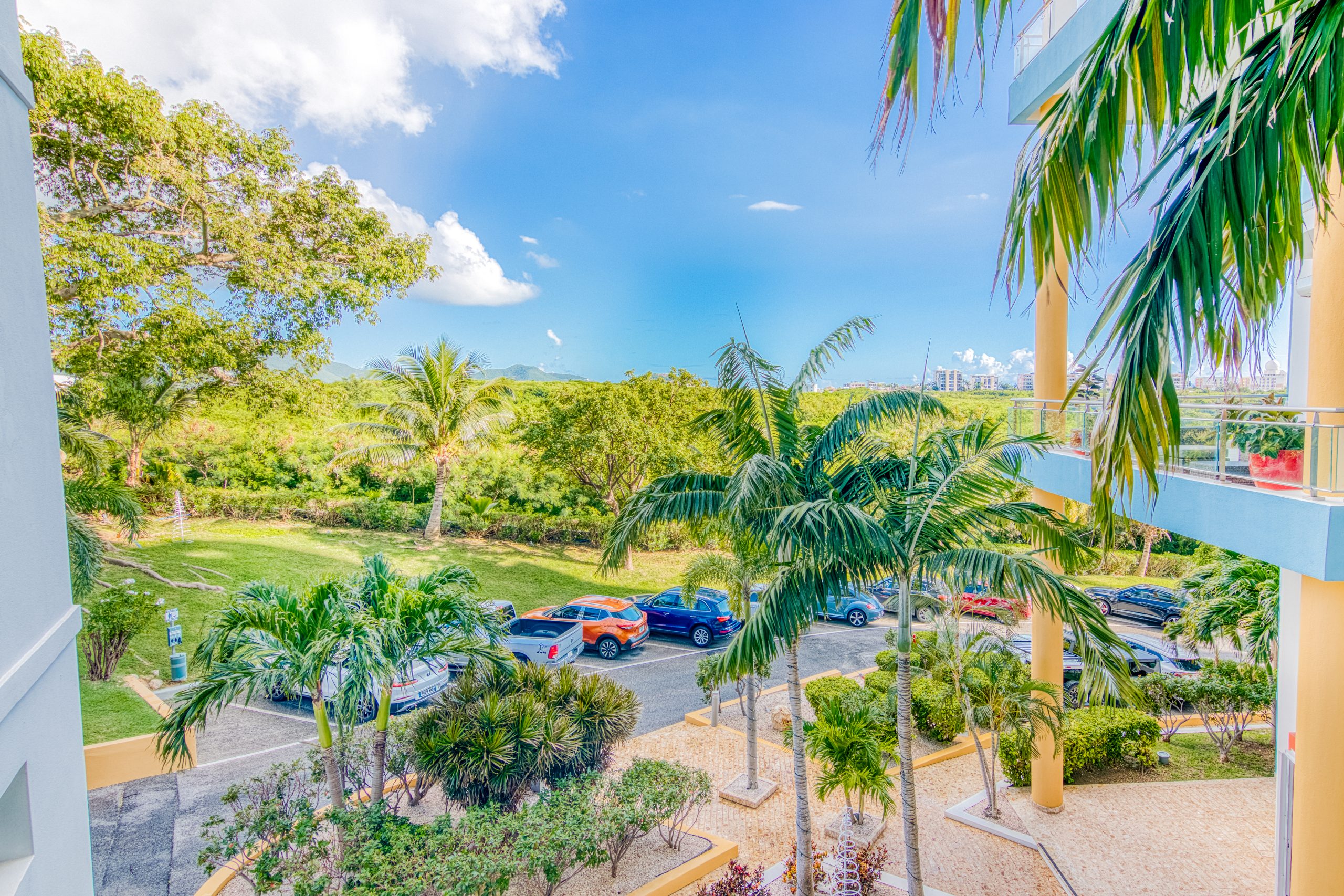 1 Bedroom Waterfront Condo Aquamarina Residence For Sale
