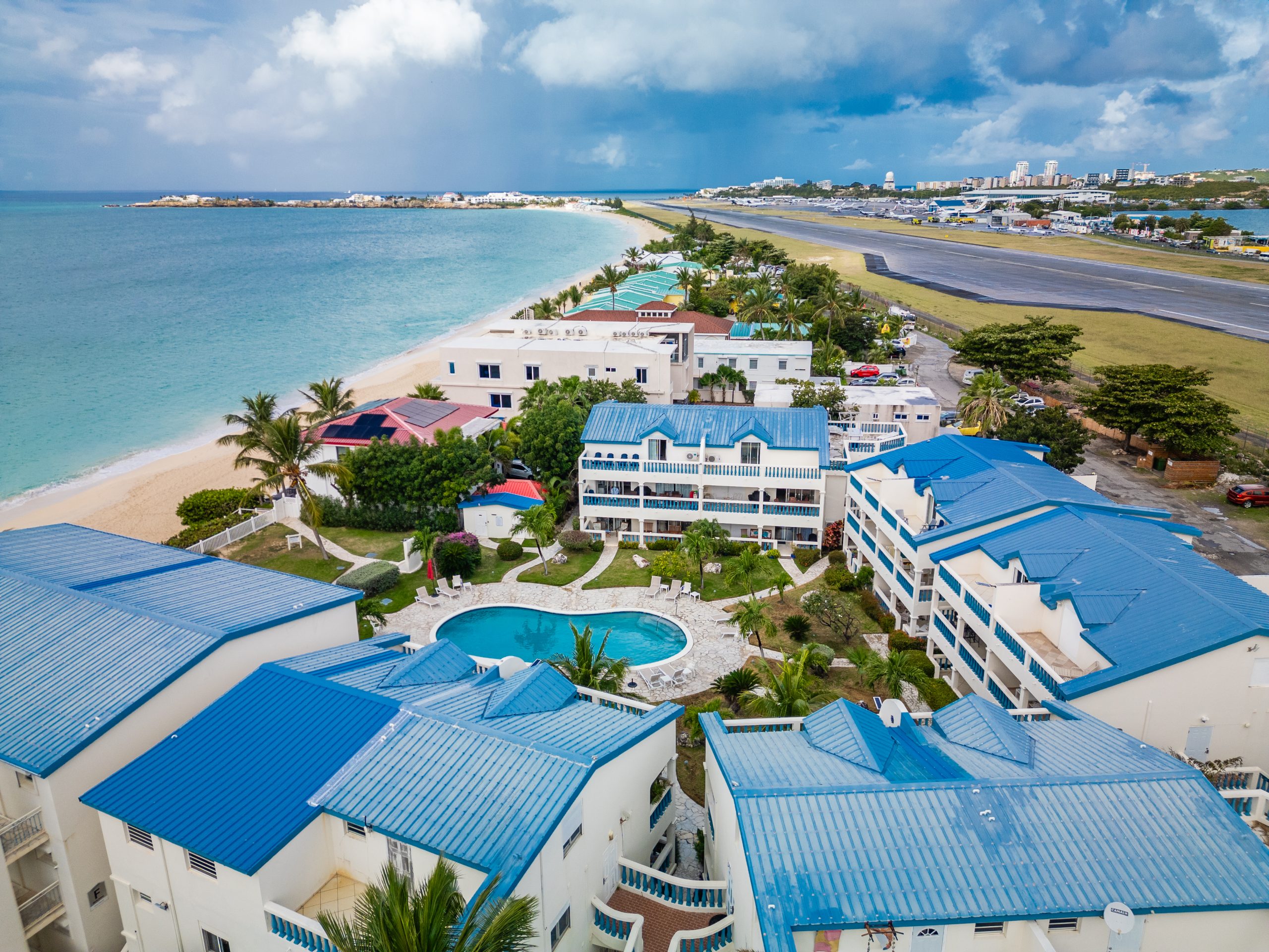 One Bedroom Palm Beach For Sale