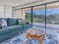 Sensational Three Bedroom Townhouse For Rent