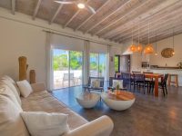 2 Bedroom Beachfront House in Simpson Bay For Sale
