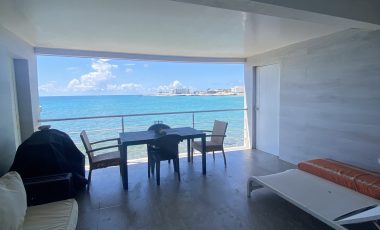 Stunning 1 Bedroom Oceanfront Living in Beacon Hill for Rent