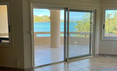 One Bedroom Waterfront Cupecoy Apartment for Rent
