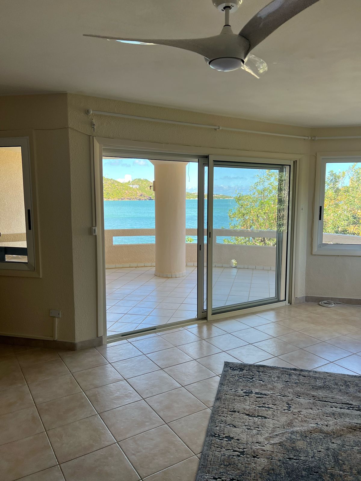 One Bedroom Waterfront Cupecoy Apartment for Rent