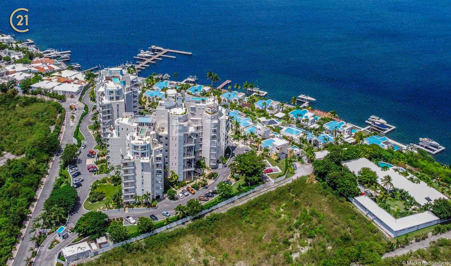 1 Bedroom Waterfront Condo Aquamarina Residence For Sale