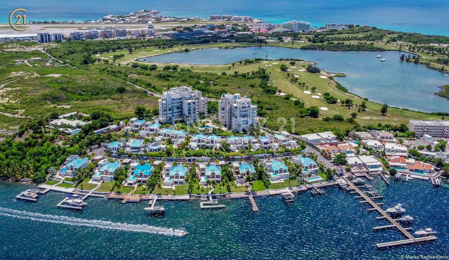 1 Bedroom Waterfront Condo Aquamarina Residence For Sale