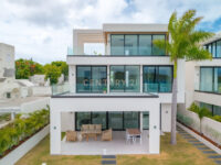 Glamourous Lagoonfront Point Pirouette Villa For Sale
