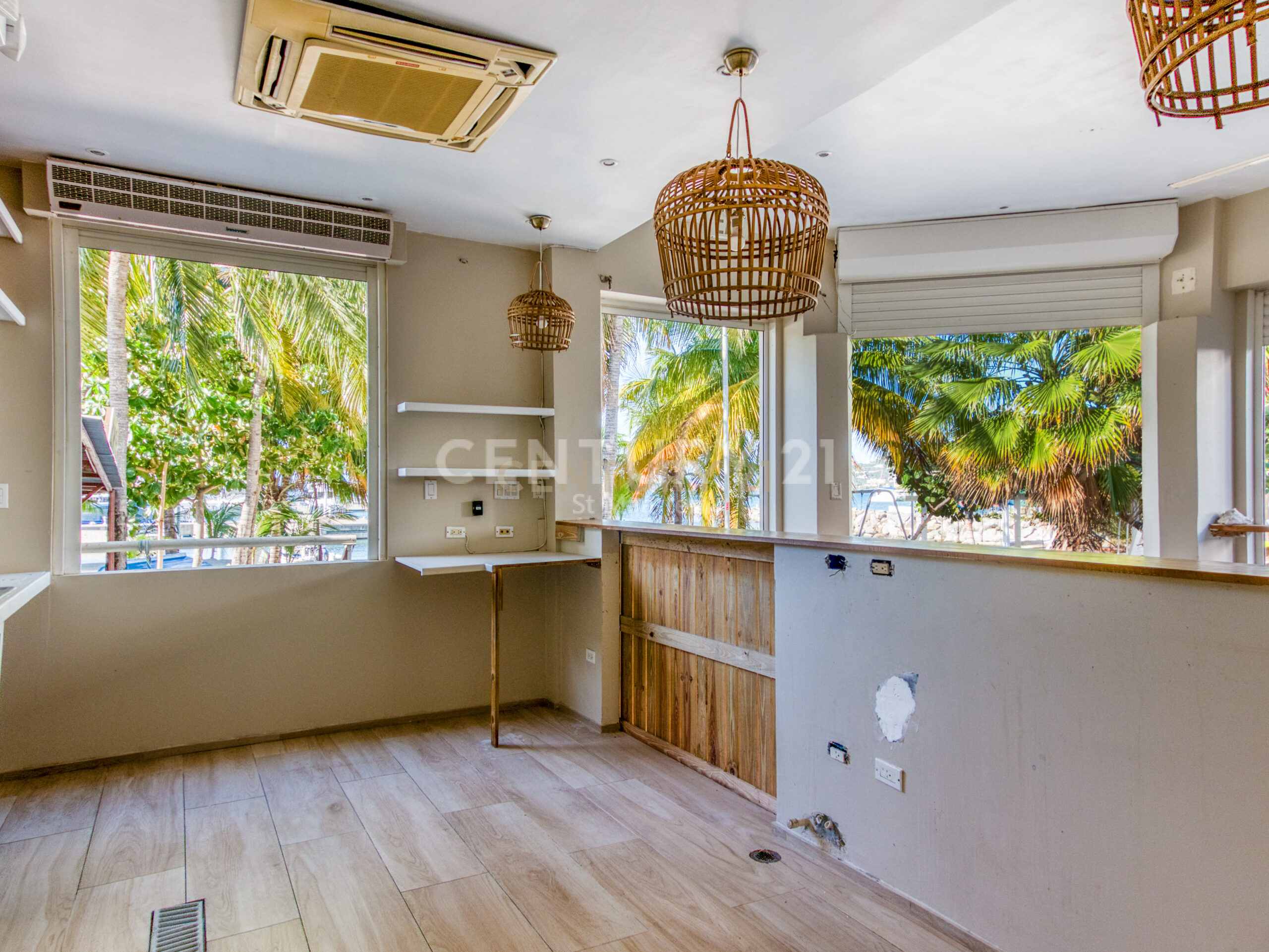 Philipsburg Boardwalk Commercial Building For Sale